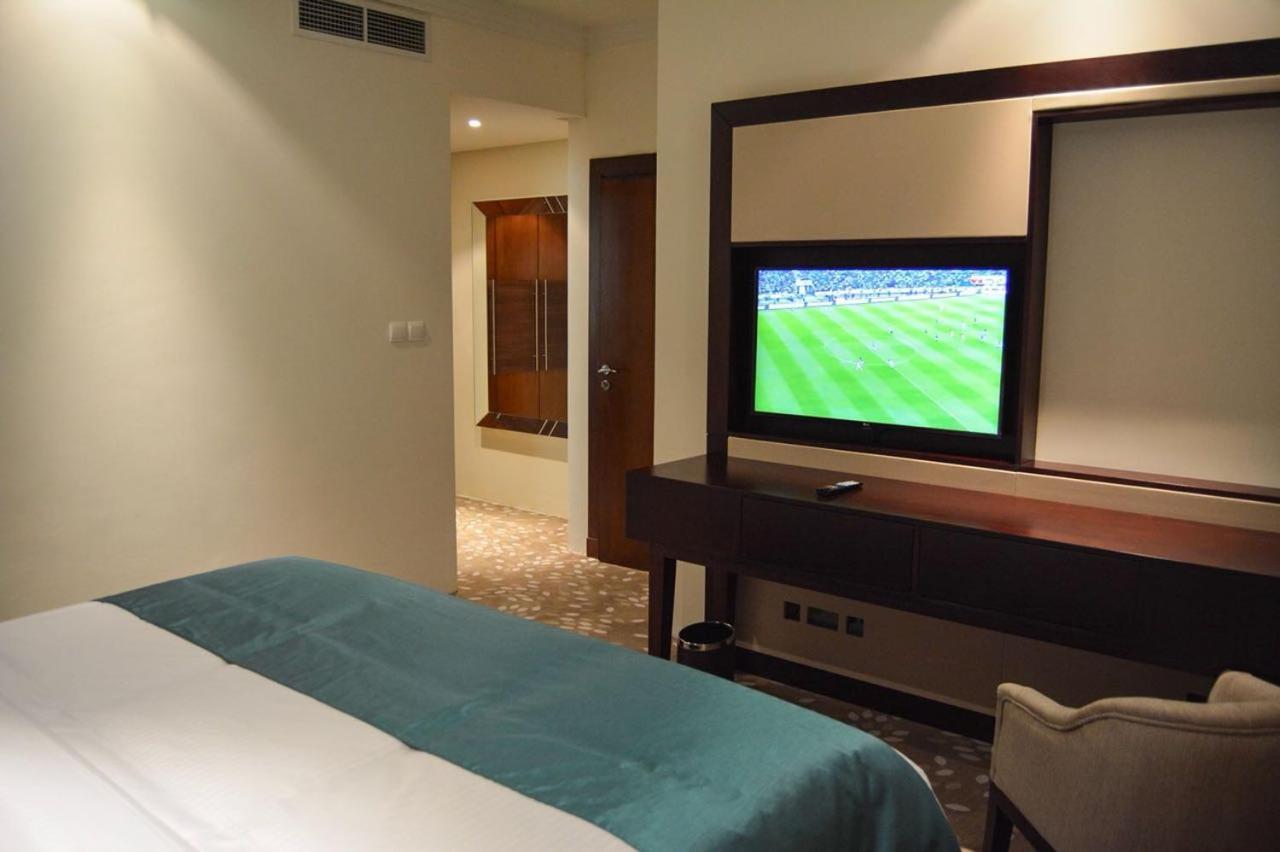 Grand Mercure Hotel Dubaj Zewnętrze zdjęcie